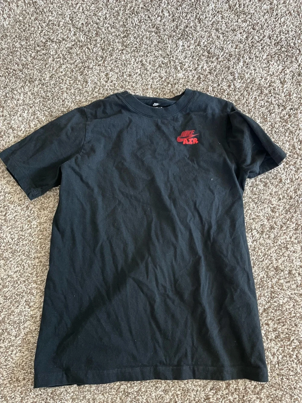 Nike Black Tee with Valentines Day graphic size L boys